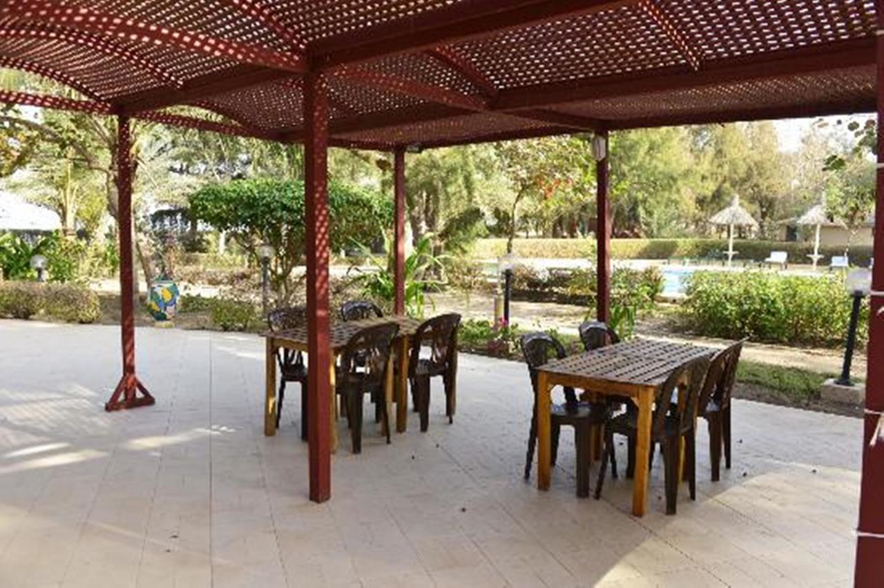 Diamarek Hotel Sur La Plage Saint-Louis Exterior photo